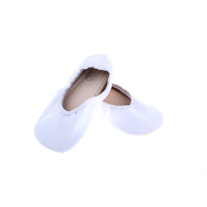 gymnastické cvičky Wins Evelí bílé kožené Velikost boty (EU): 26, Vnitřní délka boty: 168, Vnitřní šířka boty: 70